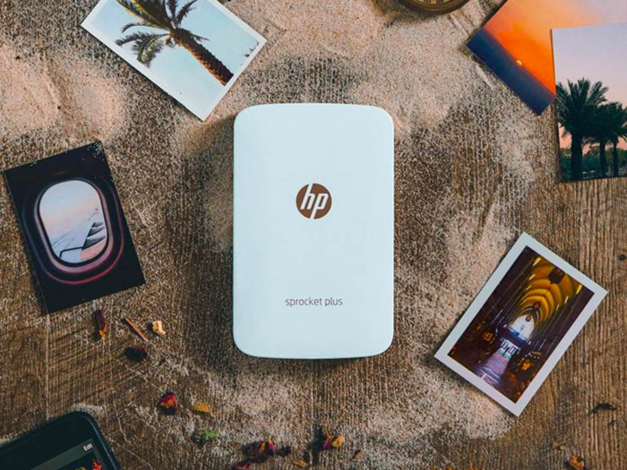 A portable photo printer