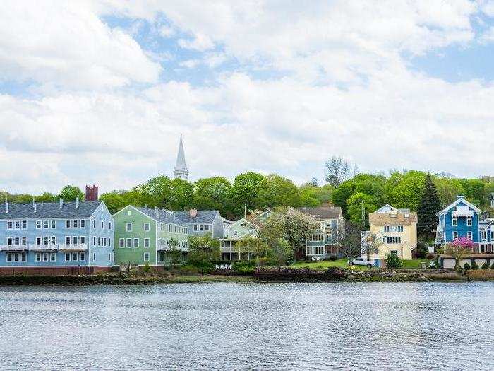 New Haven, Connecticut, is giving away up to $42,500 in housing discounts to first-time homebuyers.