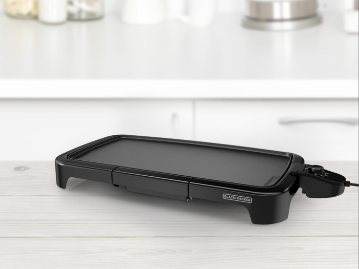 A family-sized griddle perfect for cooking breakfast