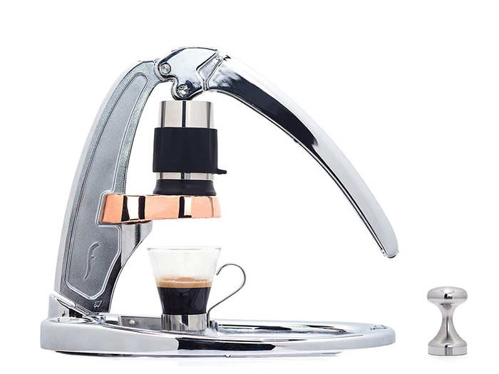 An affordable espresso maker that looks and feels like a luxury one