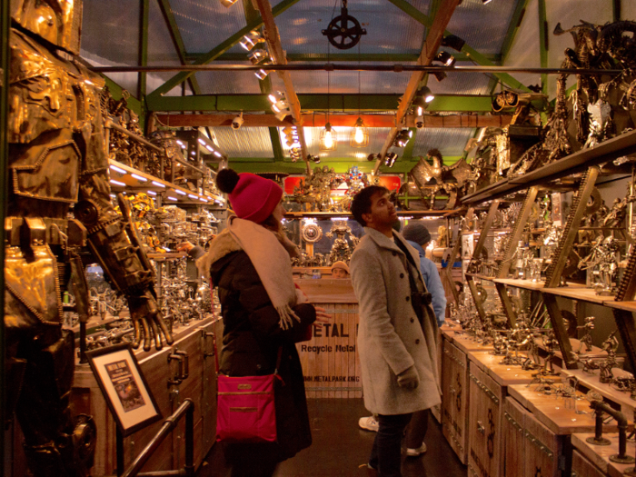 As I watched friends, families, and couples shopping and wandering, I only wished I had someone else there with me to enjoy the market.