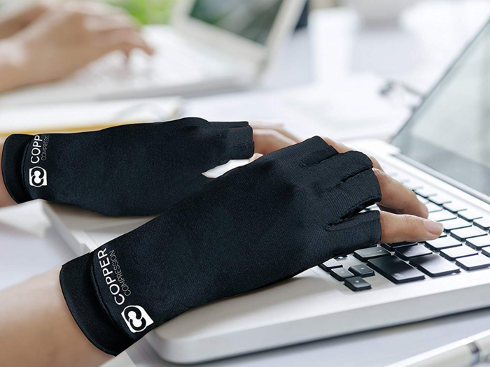 Gaming gloves to reduce hand pain