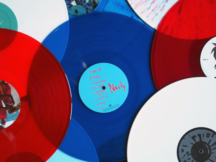 A subscription service for new vinyl every month