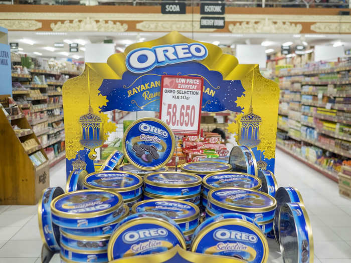 One of my favorite things to do while traveling is browse through a foreign supermarket. You inevitably find interesting bits, like these Oreos. I think they were ube-flavored. Ube is a purple yam used in many Southeast Asian desserts.