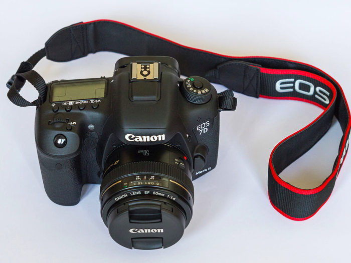 The best DSLR camera for sports photography