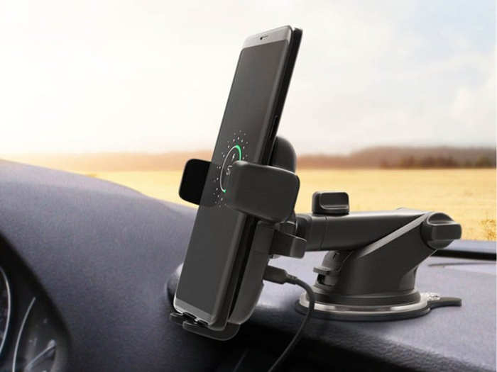 A flexible car mount