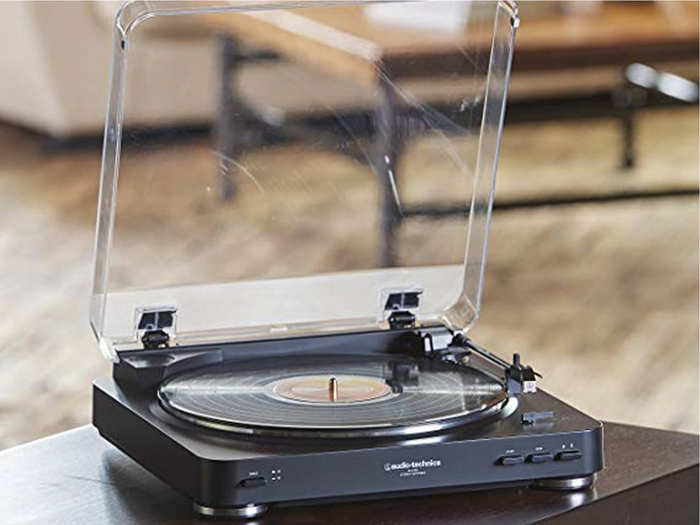 A turntable with modern specs