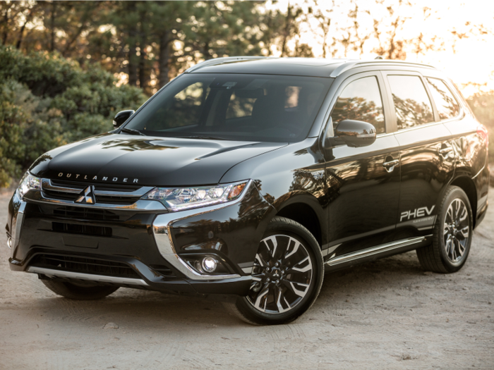 Mitsubishi Outlander — Top Safety Pick