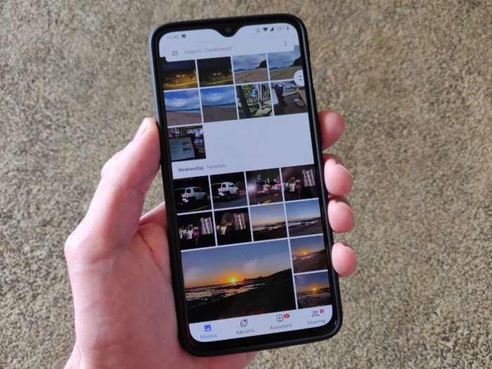 I keep all my photos in Google Photos, which is easily the best option not only for switching devices, but for storing your photos in general.