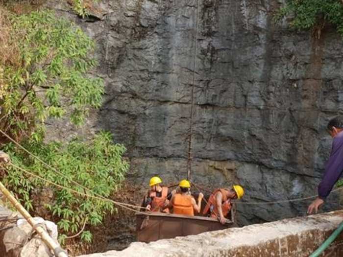 Not only is the depth of the mine an issue, but also the fact that it essentially renders the divers blind when they’re attempting to conduct their search.