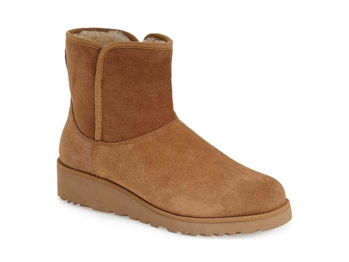 UGG Classic Mini Boot