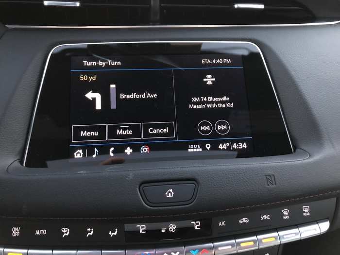 In my XT4, the directions are then displayed "turn by turn" in two places: on the central touchscreen and via the head-up display that can be projected in front on the driver. Directions are also "spoken" by the vehicles voice system.