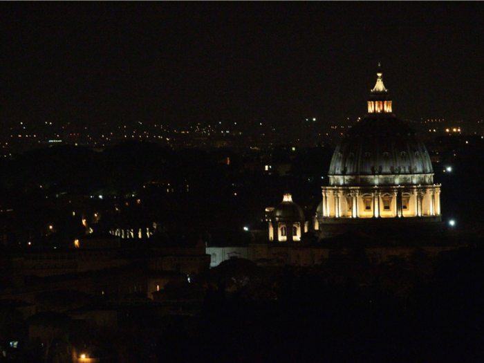 The duo met late in the spring at the Hotel Cavalieri Hilton, a luxurious hotel that boasts the only 3 Michelin Star restaurant in all of Rome.