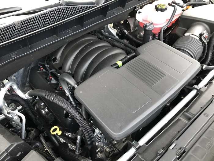 A full bore, the 6.2-liter V8 makes 420 horsepower with a whopping 460 pound-feet of torque. That