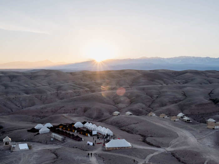 The added bonus was that I got to see the first sunrise of 2019. I had figured that I had woken up too late to see the sunrise, but the Atlas Mountains in the distance had extended the sunrise.