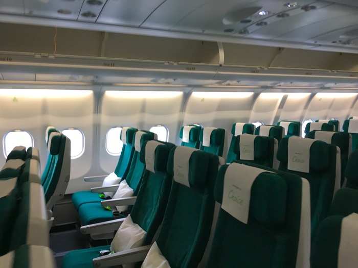 The Aer Lingus A330-300s boasts 287 economy class seats organized in a 2-4-2 configuration.