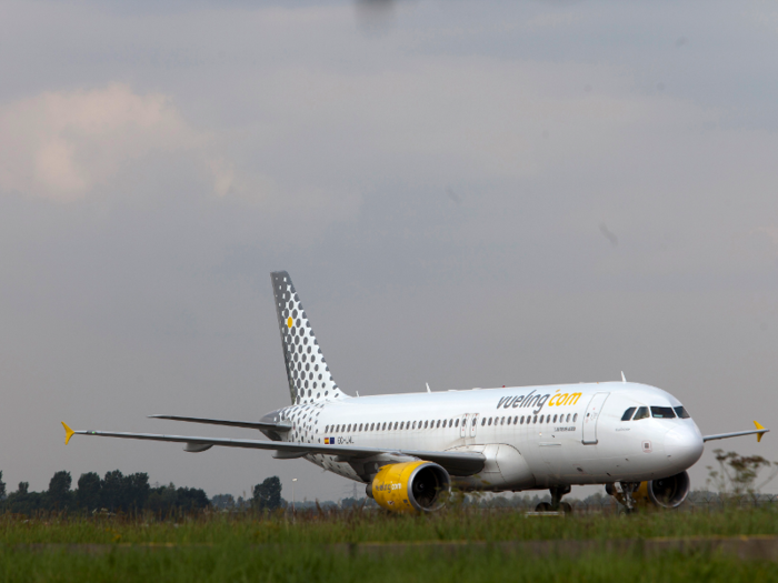 ... Vueling.