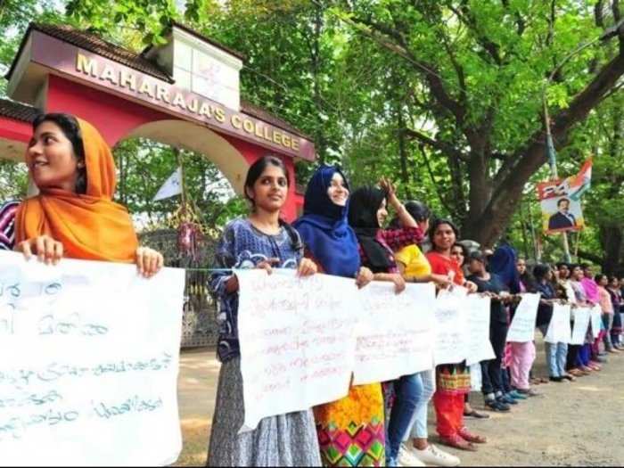 Some of the opposing political parties have termed the ‘Women’s Wall’ a failure because it did not include participation from semi-urban and rural areas.