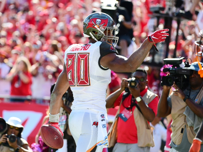 Howard was drafted by Tampa Bay in the first round of the 2017 NFL Draft, and had 565 yards and five touchdowns as the Buccaneers lead tight end in the 2018 season.