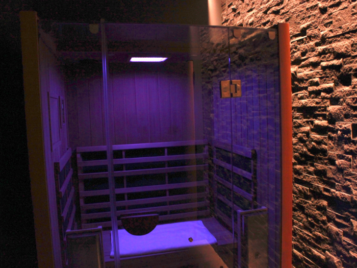 I opted for one 60-minute session to see what all the fuss was about. I immediately liked the small, private room — the stone walls and dim lighting made me feel like I was in a cave. At Clean Market, a 60-minute sauna session costs $59. You can also buy various package options, including an unlimited membership for $499 per month.