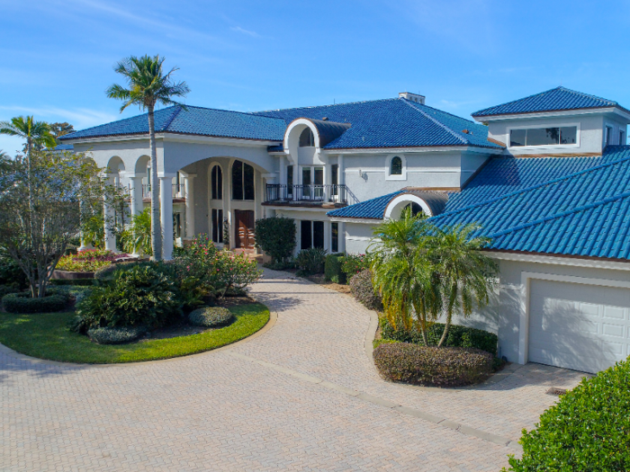 Shaq bought the house back in 1993 for a little under $4 million.