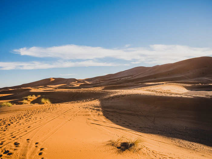 Traders famously had to pass through Erg Chebbi to bring goods from subsaharan Africa to Morocco and, later, to Europe. Salt, gold, and slaves all passed along the route, which typically ended in Timbuktu, Mali.