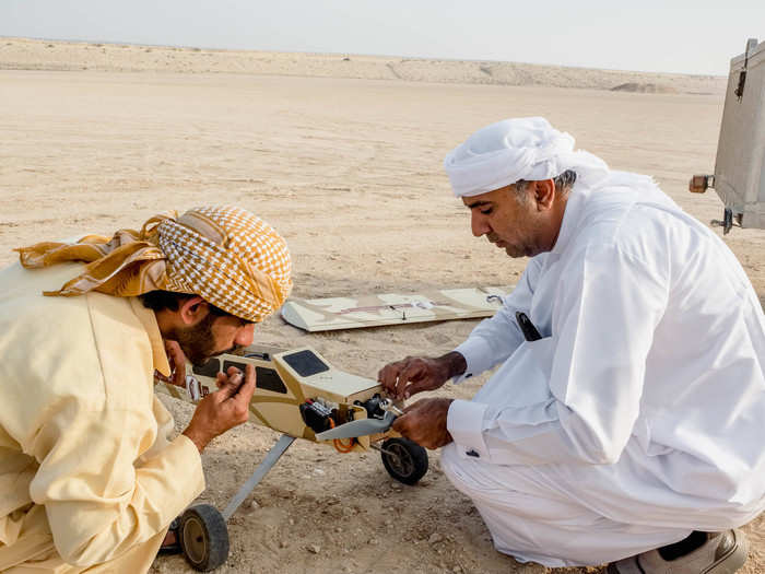 The airplane training method has made falconry more accessible, according to Al-Hamli. Prior, you either had to use the telwah or practice with an air balloon, which was expensive, unwieldy, and difficult to operate. The plane is quickly becoming trainers