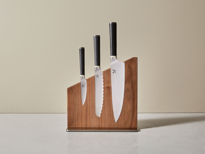 Sharp knives for different cooking needs