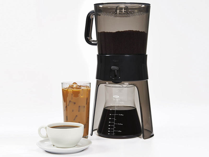 An easy-to-use cold brew coffee maker