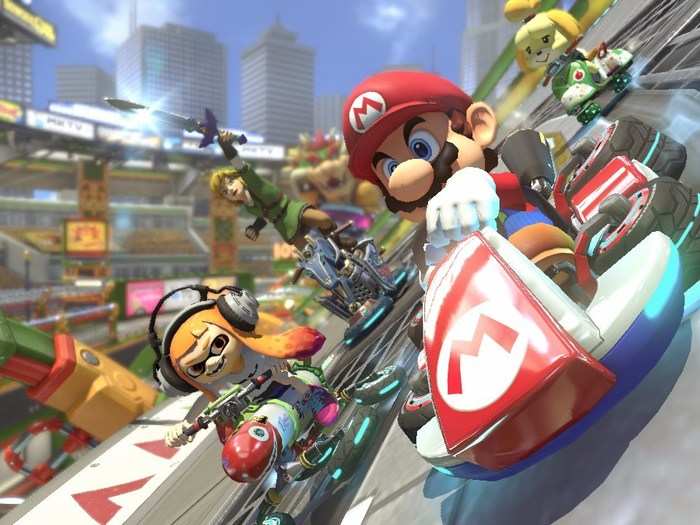 12) "Mario Kart 8 Deluxe" (Nintendo Switch)