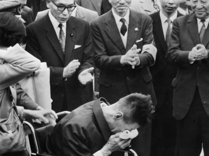 Yokoi arrived in Tokyo in February 1972 to a crowd of nearly 5,000 people applauding his return.