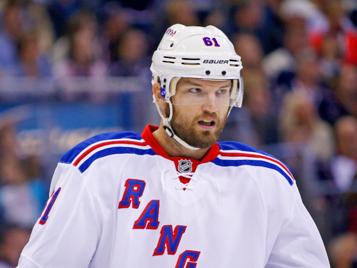 And Rick Nash made his NHL debut.