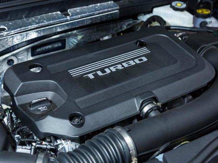 Under the hood, the heart of the XT4 is this superb 2.-liter, four-cylinder turbocharged engine, making 237 horsepower with 258 pound-feet of torque.