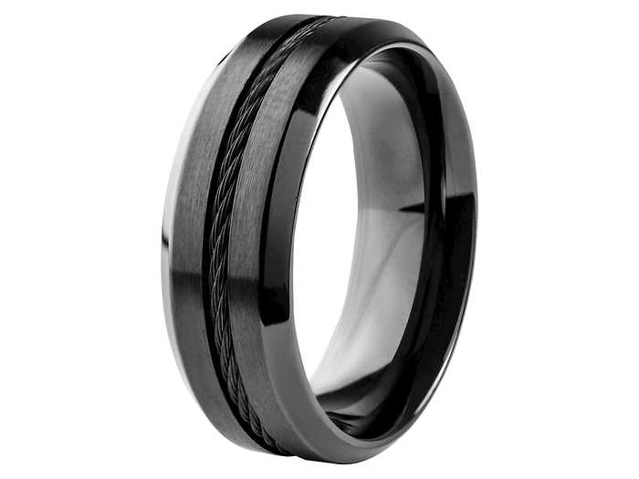 A stainless steel ring for guys who don