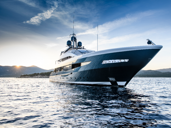 Best Exterior Styling, Motor Yachts 40m to 59m