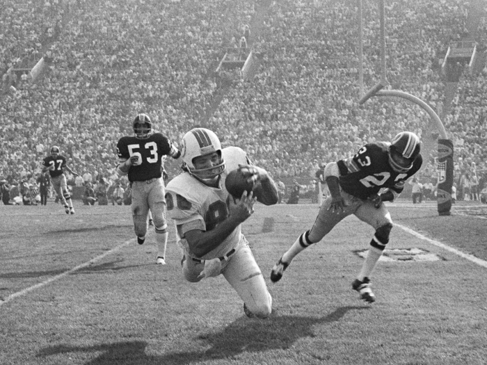 1973: Super Bowl VII — The Dolphins stay perfect