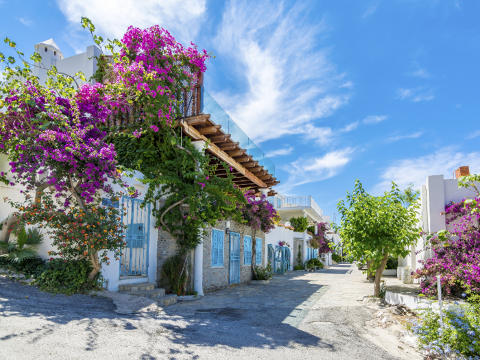 ... its charming, white-plastered back streets ...