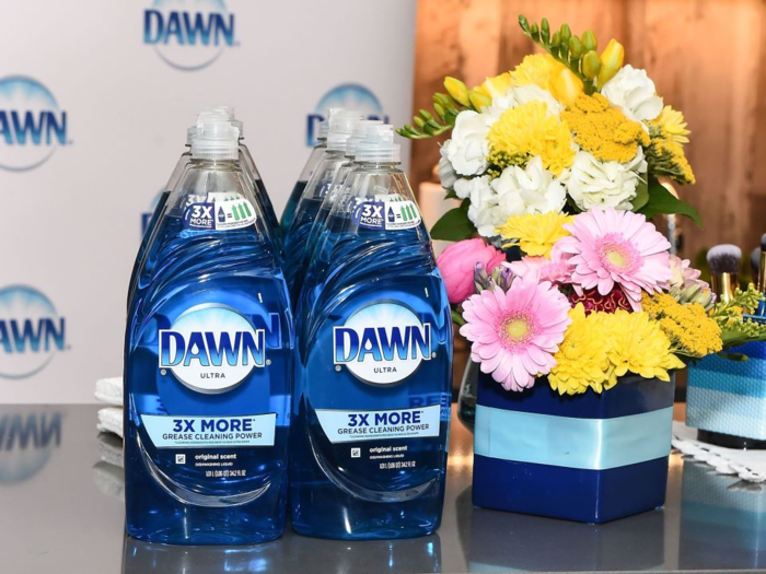 Dish soap: Dawn