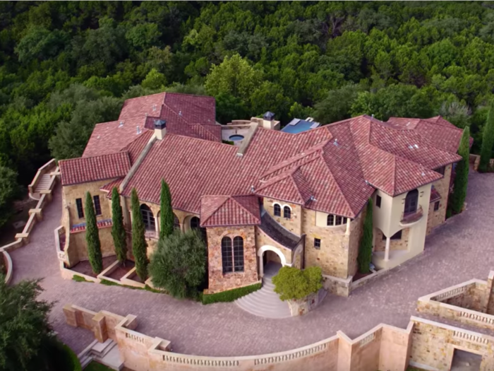 Another former tech resident was Martin Neath, the late Austin entrepreneur who led the startup Tivoli Systems, which was acquired by IBM for $743 million in 1996. He owned this Tuscan-style villa in Barton Creek, which recently sold for $5.9 million.