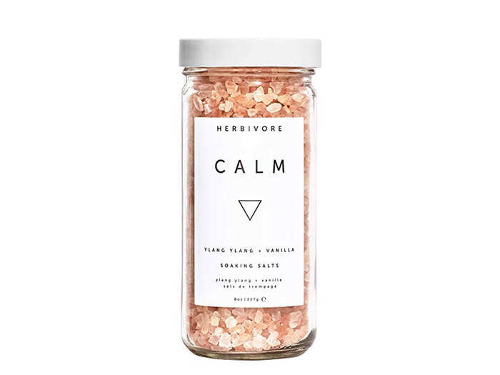 Calming and soothing bath salts that