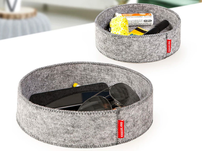 Felt catch-all trays to make your office feel more home-y