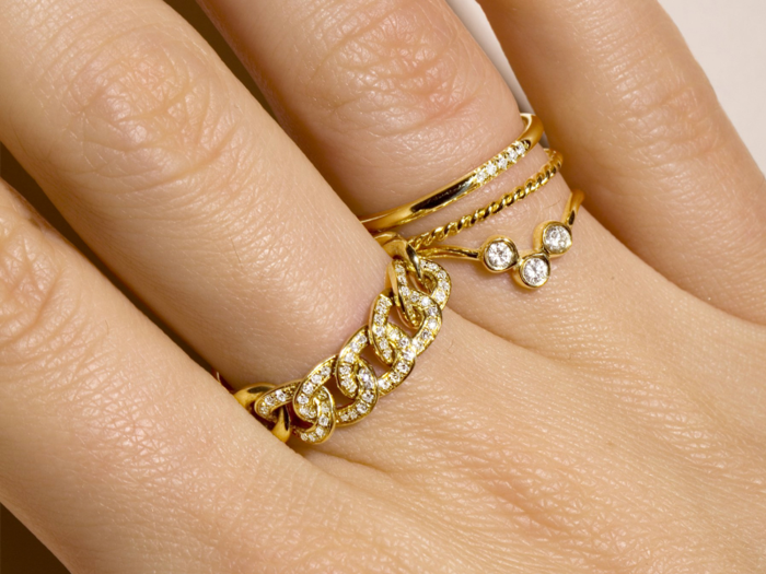 Stone and Strand Pave Chain Ring