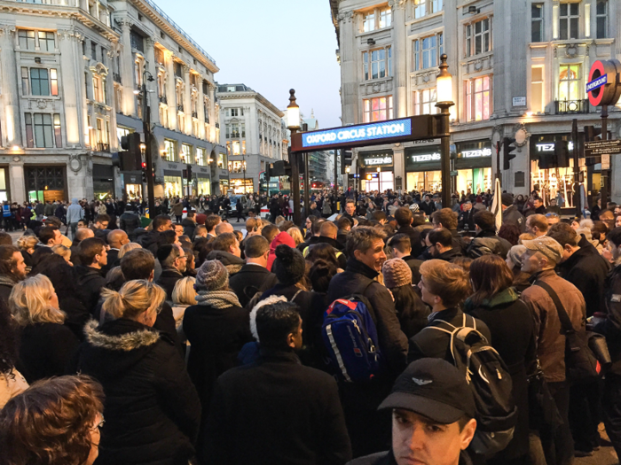 Similarly, prime shopping areas such as Oxford street can also be crowded, especially at rush hour.