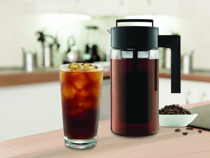 An easy-to-use, at-home cold brew maker