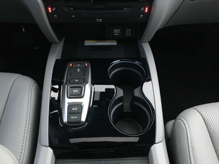 2. Retuned transmission: One of the updates made for the 2019 model year is a retuned nine-speed automatic. It worked. The nine-speed delivered quick shifts that were virtually in perceptible. Lower trim levels get a six-speed automatic while the Touring and Elite trims get the nine-speed.