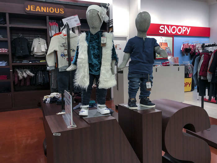 …and even the toddler mannequins were looking sharp.