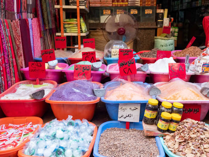 The shops closest to the entrance ply nonsense like stuffed-animal camels and pyramid keychains. The further you head off the tourist route, the more shops there are selling specialized goods like carpets, gold, and spices.