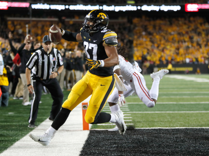 27. Oakland Raiders (via Cowboys) — Noah Fant, TE (Iowa)