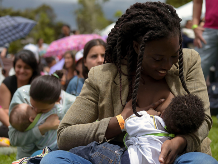 New moms can reduce their own cancer risk, and that of their newborn, by sticking to breastfeeding for the first few months.