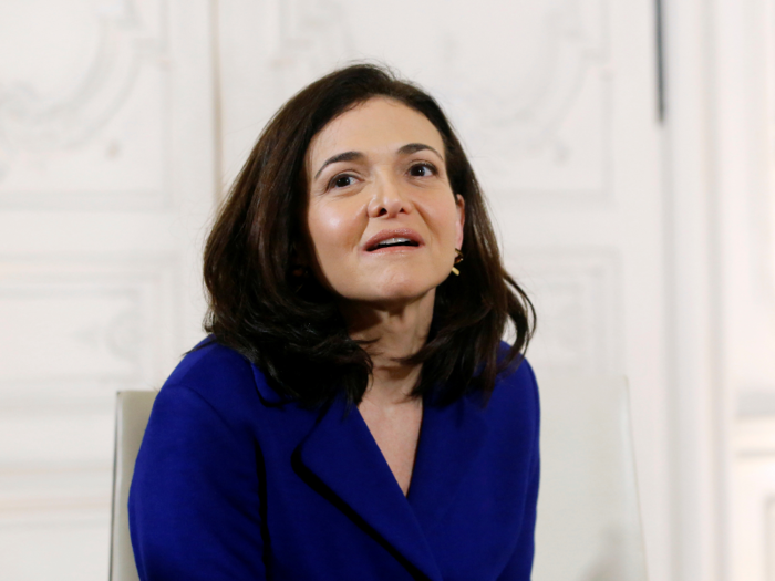 While Facebook COO Sheryl Sandberg leaves work at 5:30 p.m. to have dinner with her kids, she gets back to work online after putting them to bed.